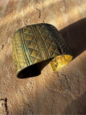 Vintage African Etched Brass Wide Cuff Bracelet - Geometric Pattern & Patina